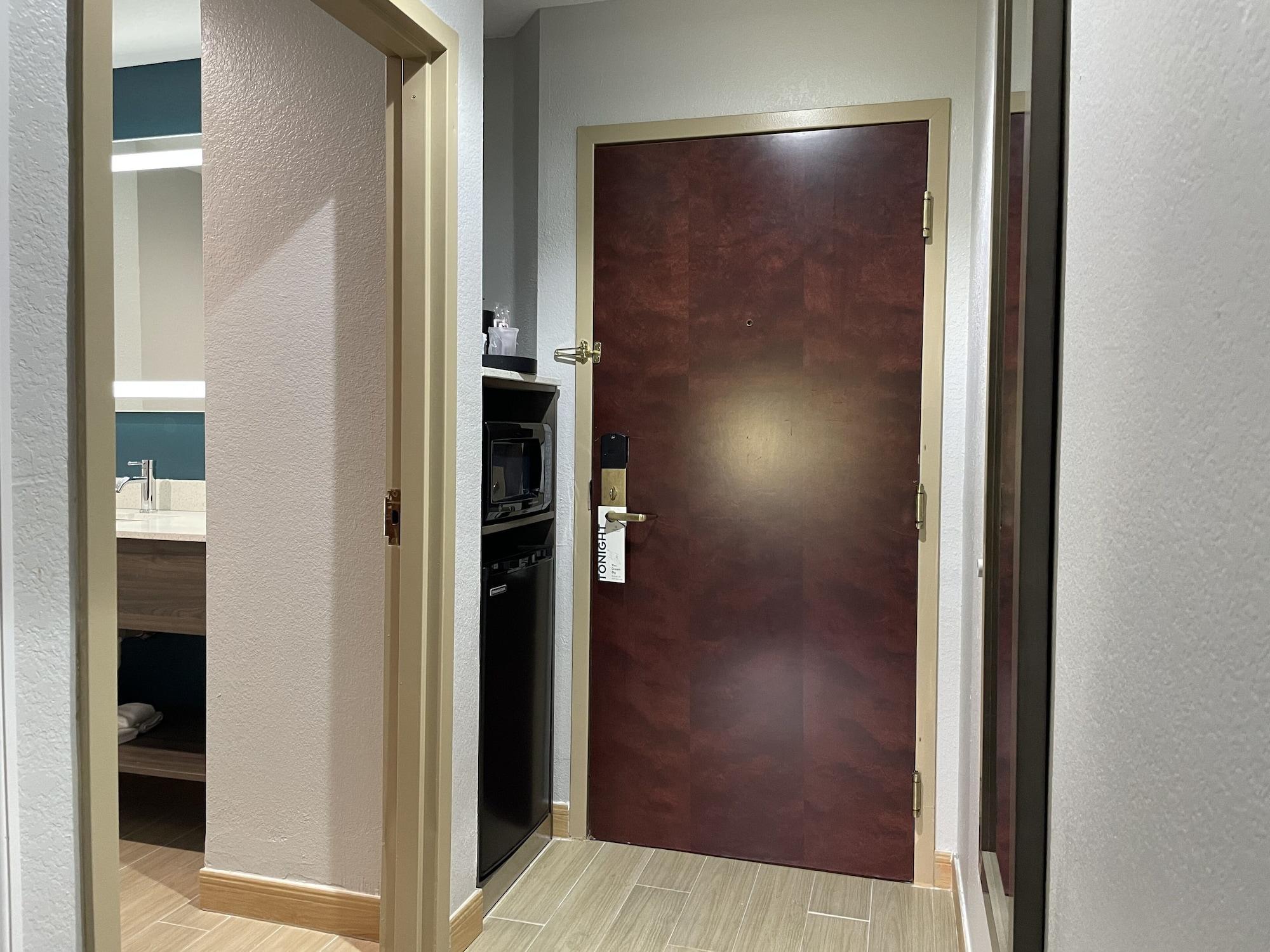 La Quinta By Wyndham Tampa Central Экстерьер фото