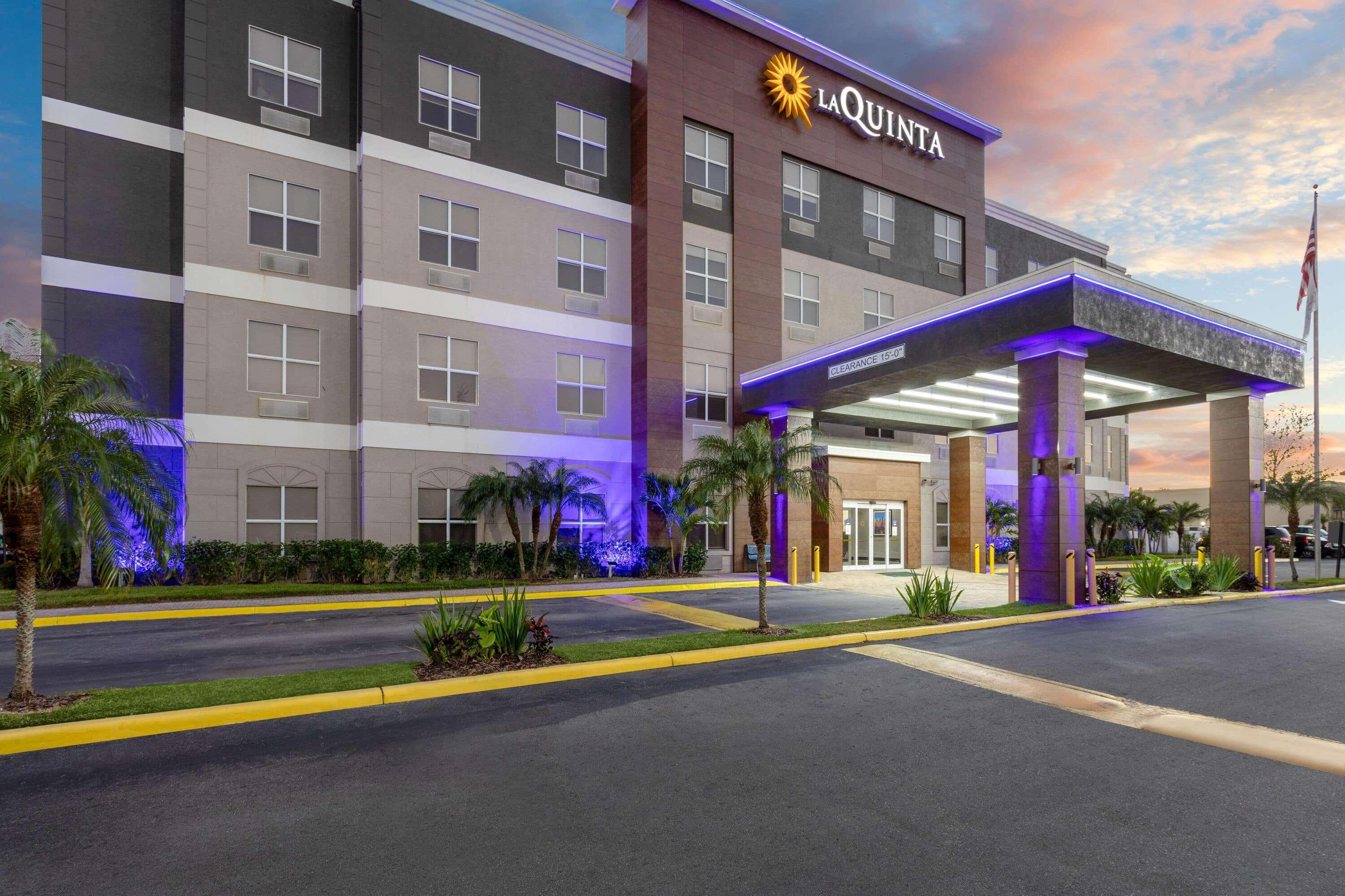 La Quinta By Wyndham Tampa Central Экстерьер фото